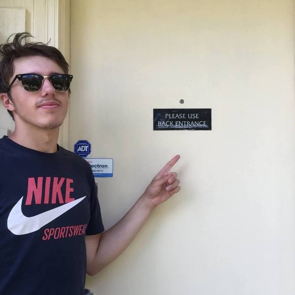 Meet your Posher, Justin - Picture 1 of 1